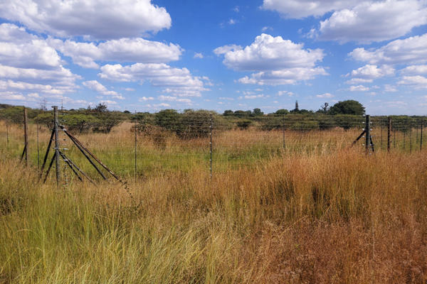 4.7 ha Land