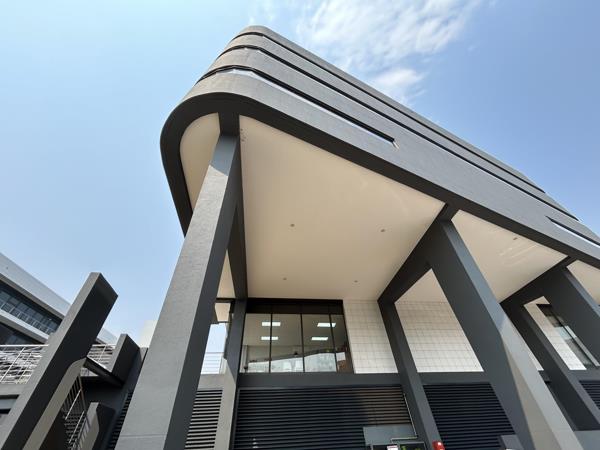 723 m² Commercial space