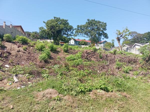 1 100 m² Land