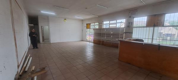 260 m² Retail Space