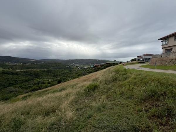 882 m² Land