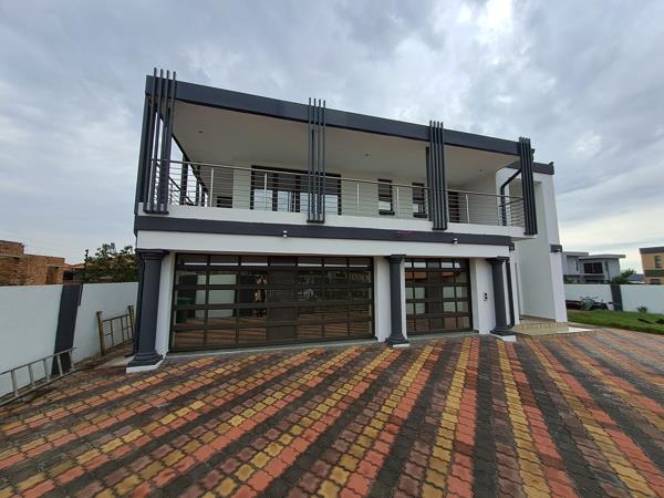 5 Bedroom House