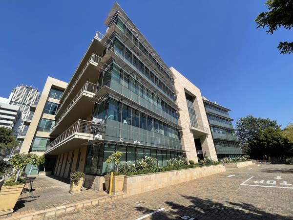 379 m² Commercial space