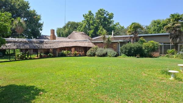 13.8 ha Commercial Farm