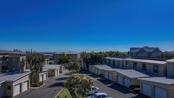 Apartment in Burgundy Estate