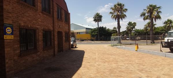 411 m² Industrial space