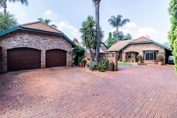 5 Bedroom House