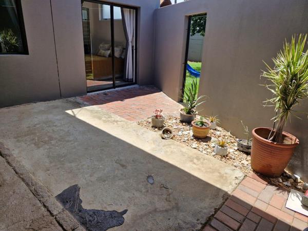 1 Bedroom Garden Cottage