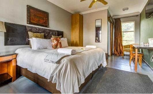 22 Bedroom House