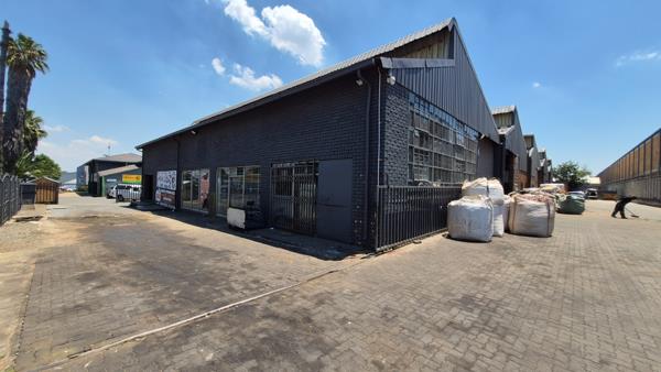 330 m² Industrial space