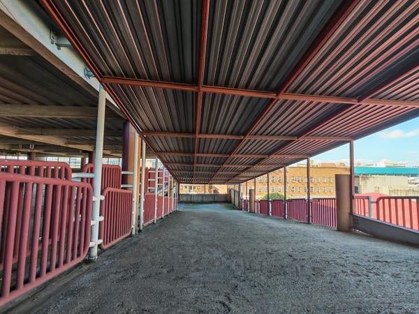 1 405 m² Commercial space