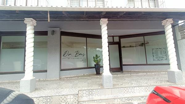 140 m² Commercial space