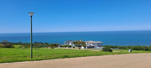 687 m² Land