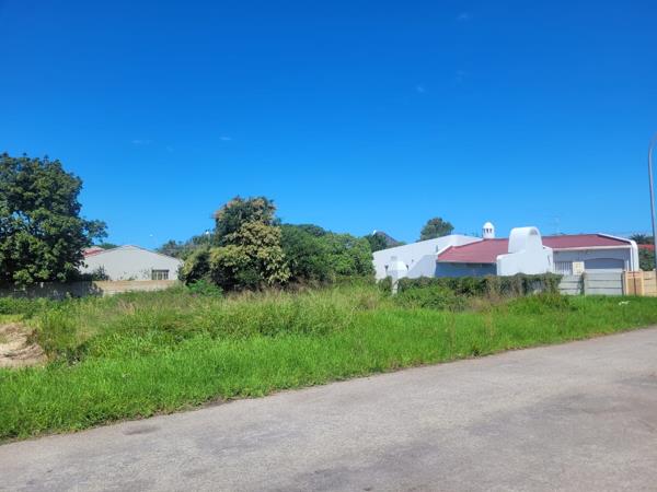 554 m² Land
