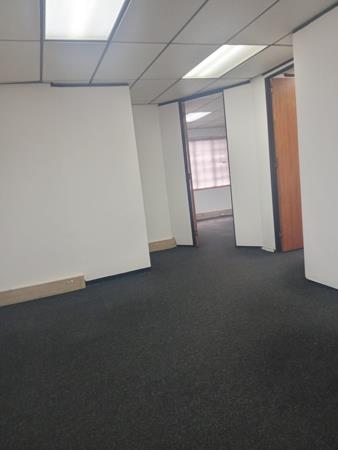 163 m² Office Space
