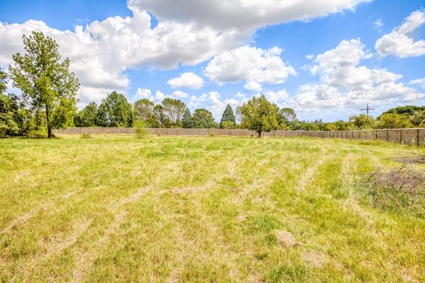 8 565 m² Land