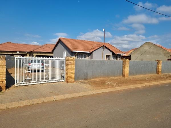 2 Bedroom House