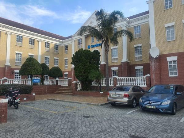 800 m² Office Space