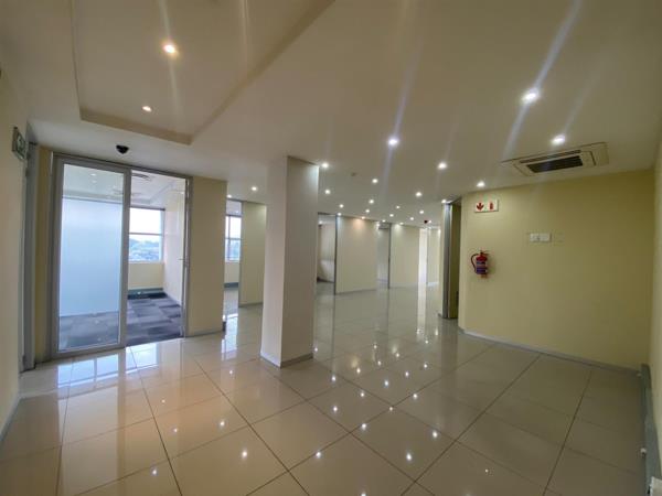 216 m² Office Space