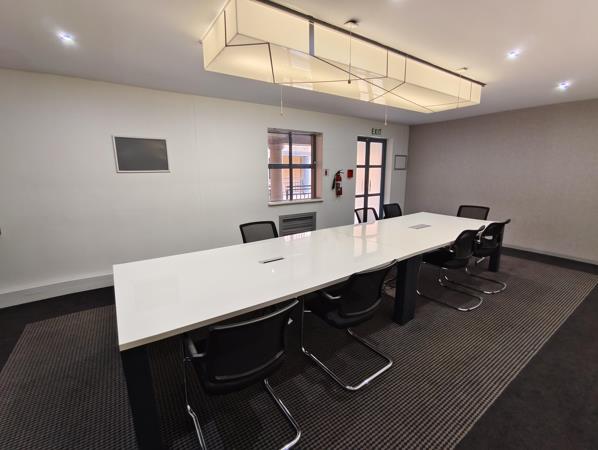 621 m² Commercial space