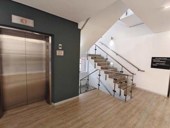 807.6 m² Commercial space