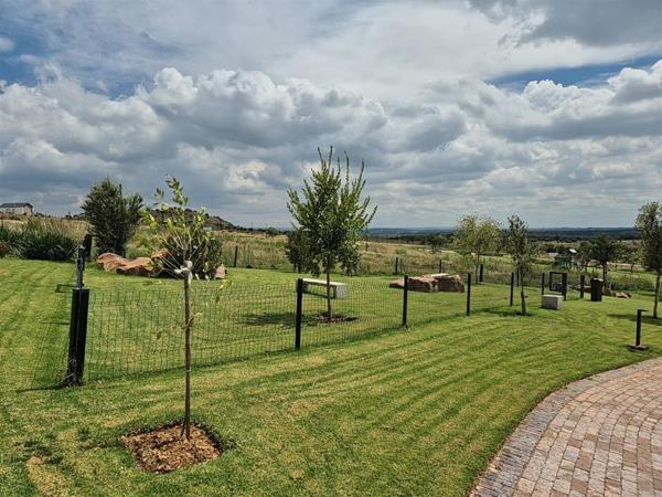 370 m² Land