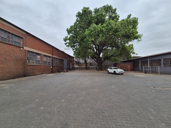 2 200 m² Industrial space