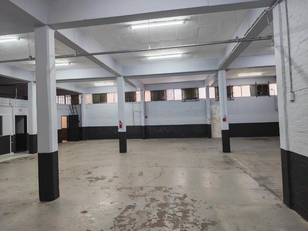 369 m² Industrial space