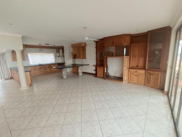 6 Bedroom House