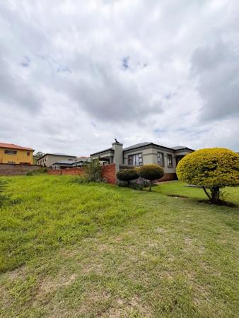 851 m² Land