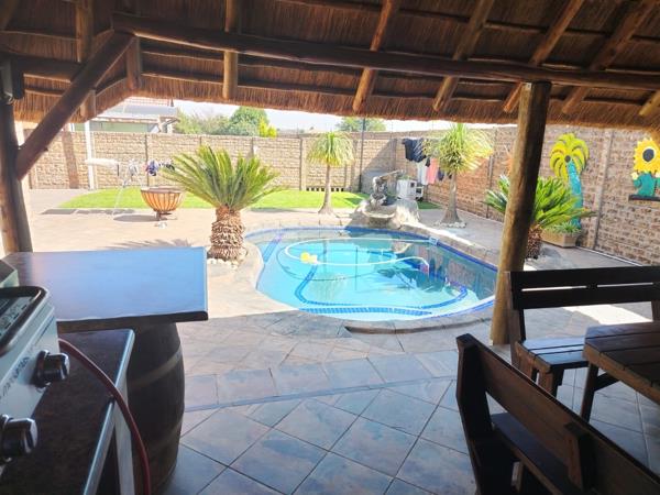 4 Bedroom Townhouse
