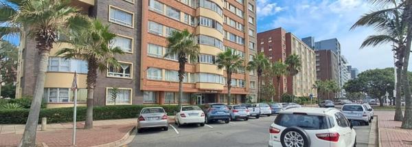 3.5 Bedroom Apartment