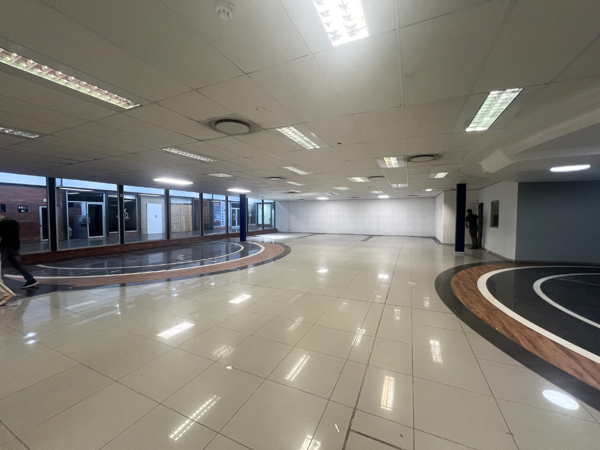 640 m² Commercial space