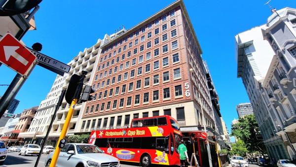 443 m² Office Space