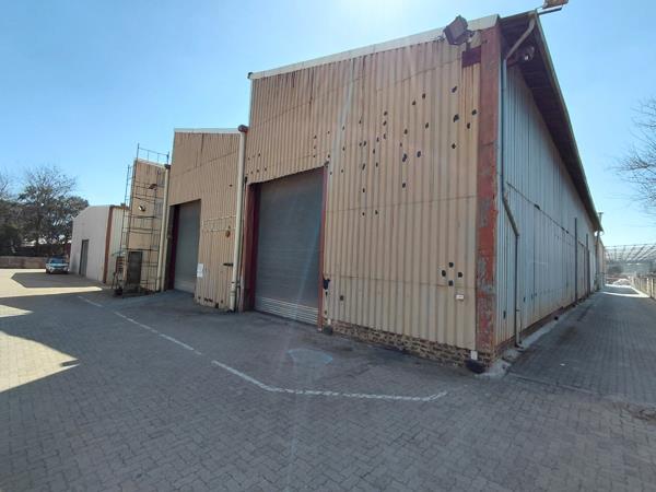 1 100 m² Industrial space