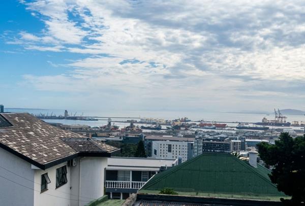 240 m² Land