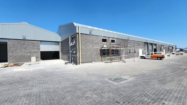 713 m² Industrial space