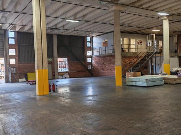 1 370 m² Industrial space