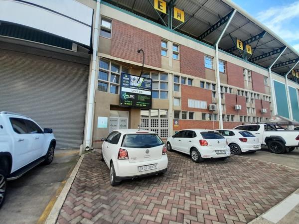 1 370 m² Industrial space