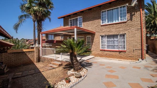 4 Bedroom Townhouse
