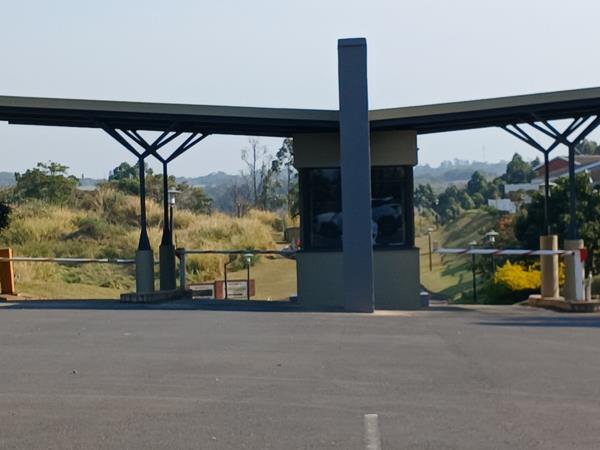 706 m² Land