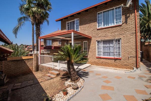 4 Bedroom Townhouse
