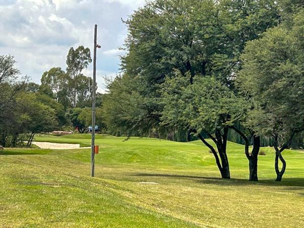 770 m² Land