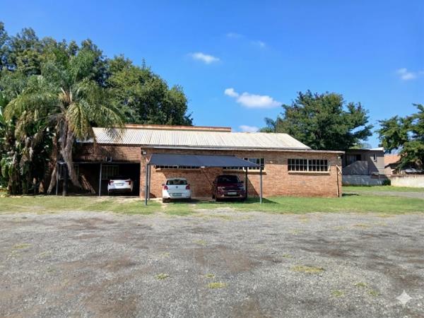 583 m² Commercial space