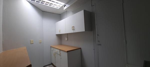 143 m² Commercial space