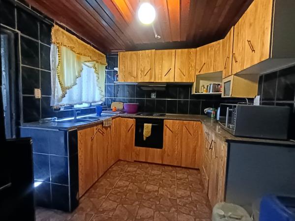 2 Bedroom House
