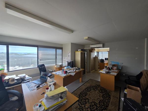 313 m² Commercial space