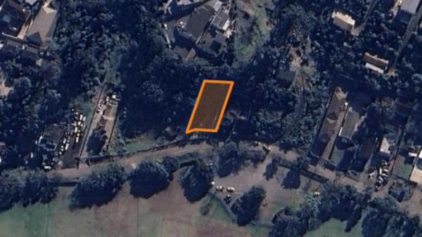 813 m² Land