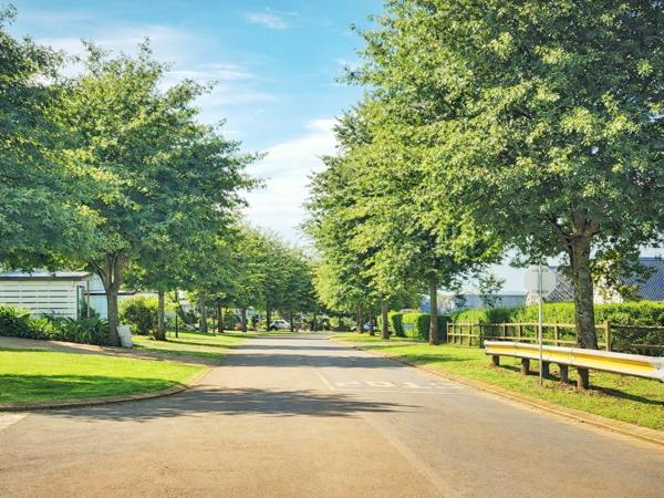 753 m² Land