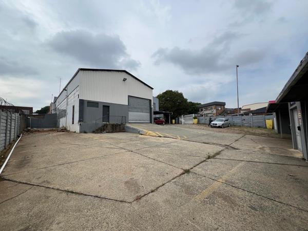 1 003 m² Industrial space
